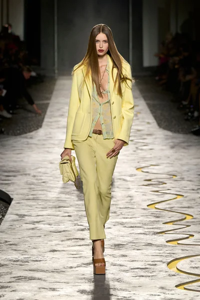 Look 51